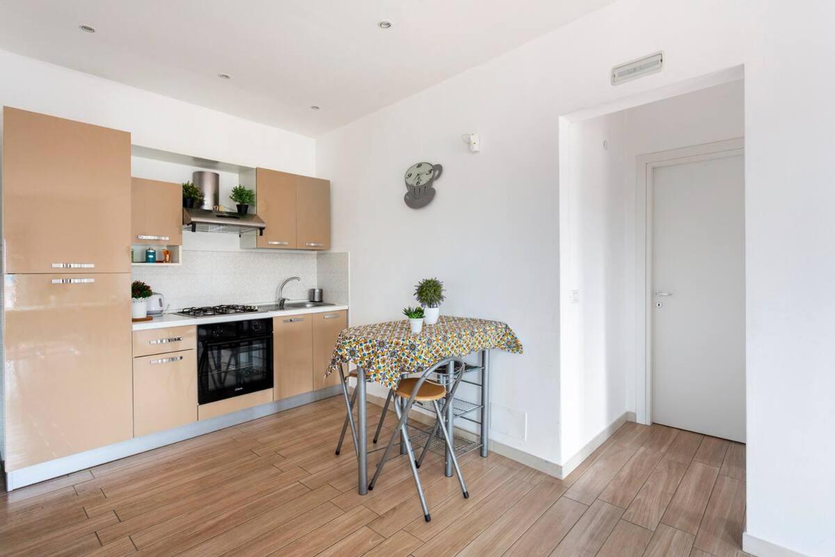 Frank'S House - Appartamento Con Terrazzo In Centro Palermo Ngoại thất bức ảnh